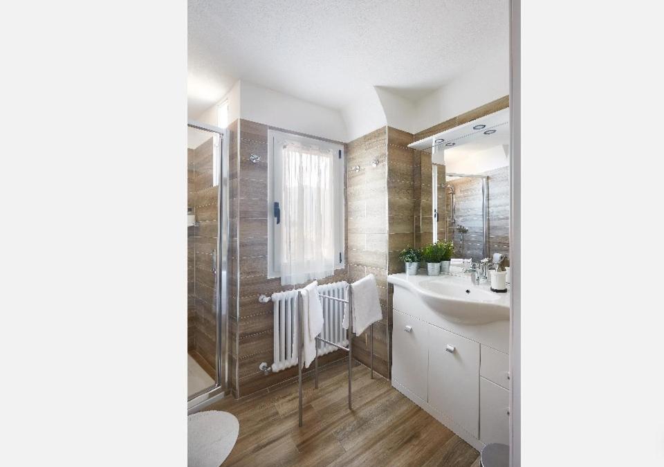 Beautiful Bohemian Apartment In Center Conditioned Air Como Exterior photo